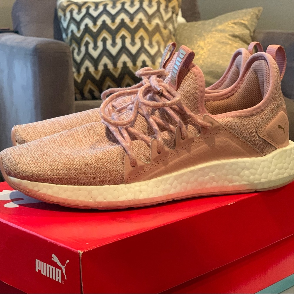Puma NRGY Neko Knit, worn very little!